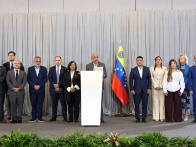 Politólogos: Primeros acuerdos de mesa de diálogo se aproximan a la ruta democrática, pero falta cumplimiento