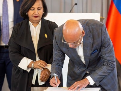 En septiembre debe iniciar la parte más dura de la negociación advierten consultores politicos