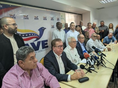 Alianza por Venezuela exige cronograma electoral y apoya candidatura de María Corina Machado 