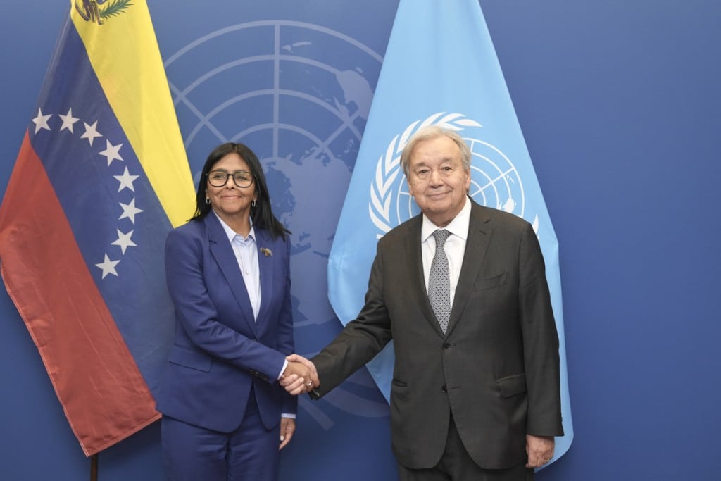 António Guterres sostiene encuentro con Delcy Rodríguez en la sede de ONU