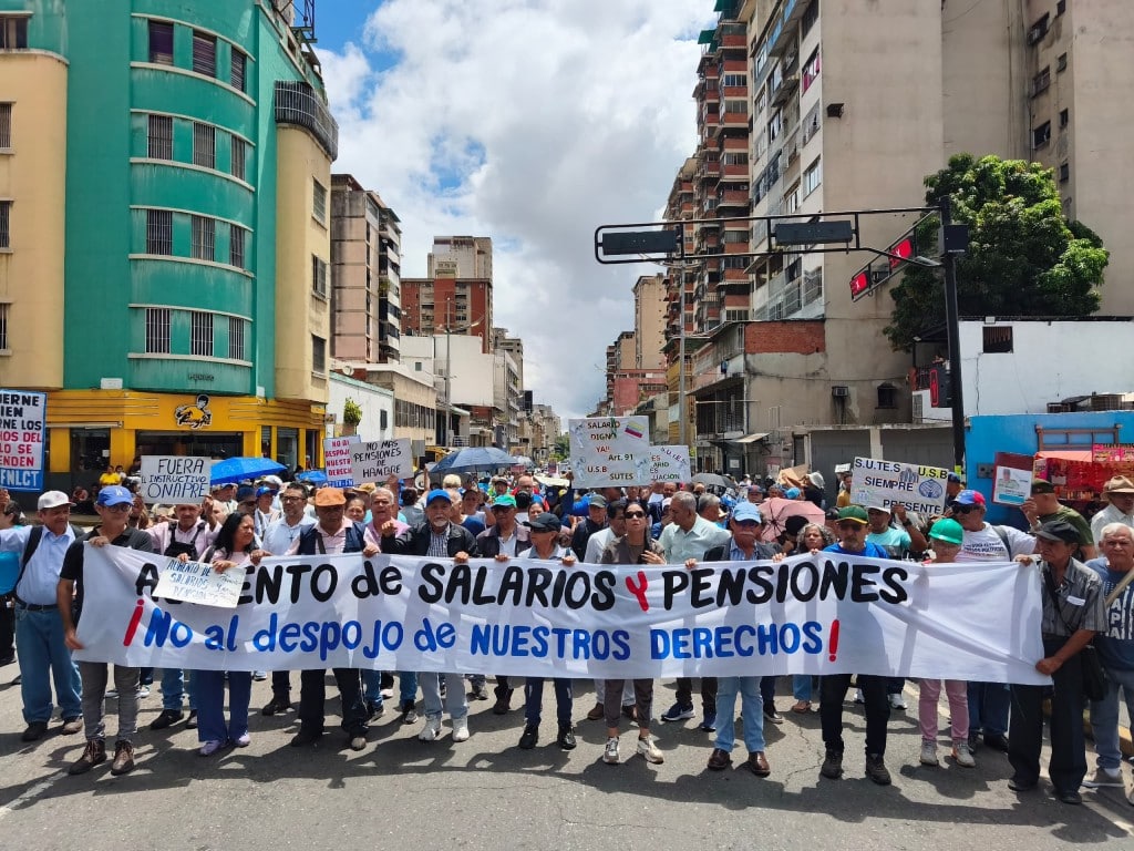 Gremios se movilizan este martes 13 de octubre hacia Miraflores por reivindicaciones laborales